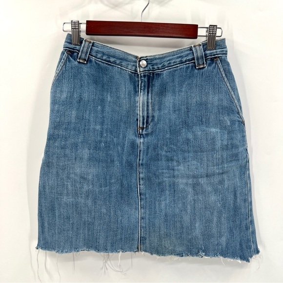 GAP FACTORY Woman's Blue Lightweight Distressed Denim Worker's Skirt Size 4 - Picture 1 of 11
